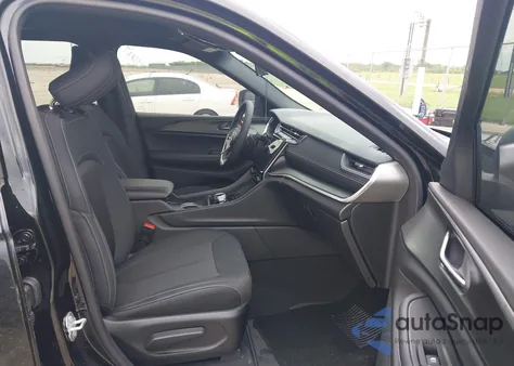 2025 Jeep Grand Cherokee L Laredo X 4X2 from USA, damaged, VIN 1C4RJJAG6S8642961